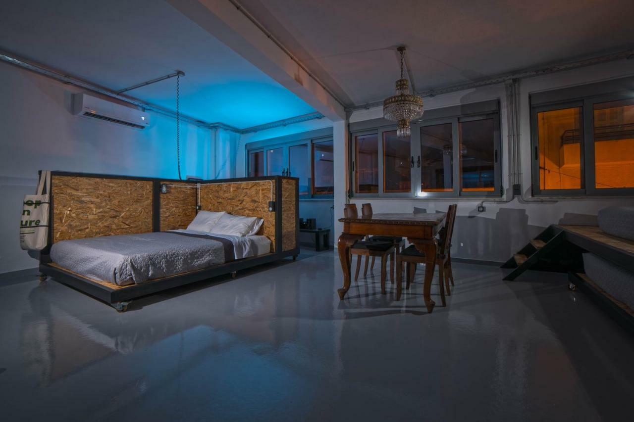 Monastiraki #Wallsfree Citycenter- Unspoiled Athens Apartments 외부 사진